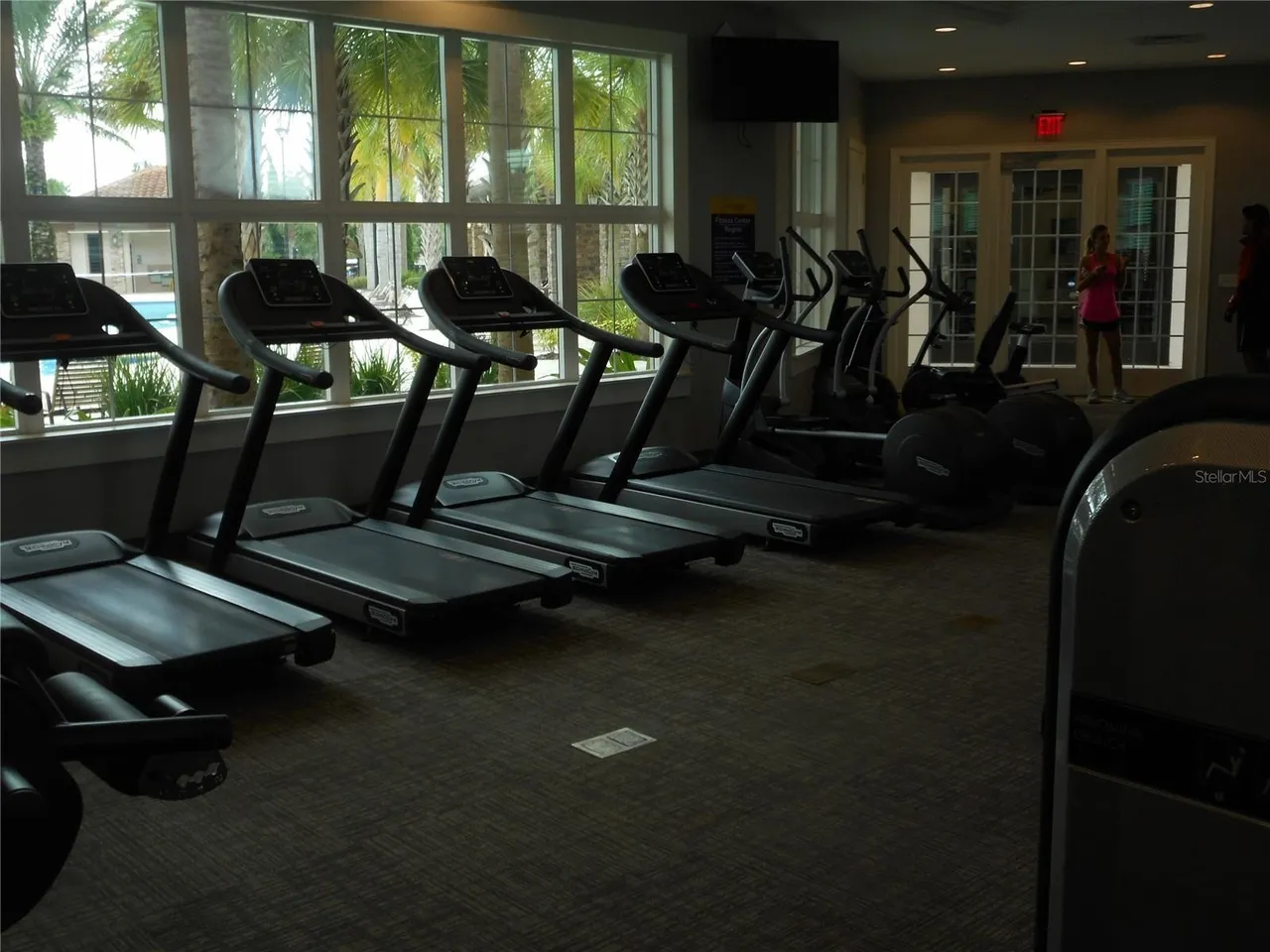 Slide show image of the Orlando Florida Home for Sale 75
