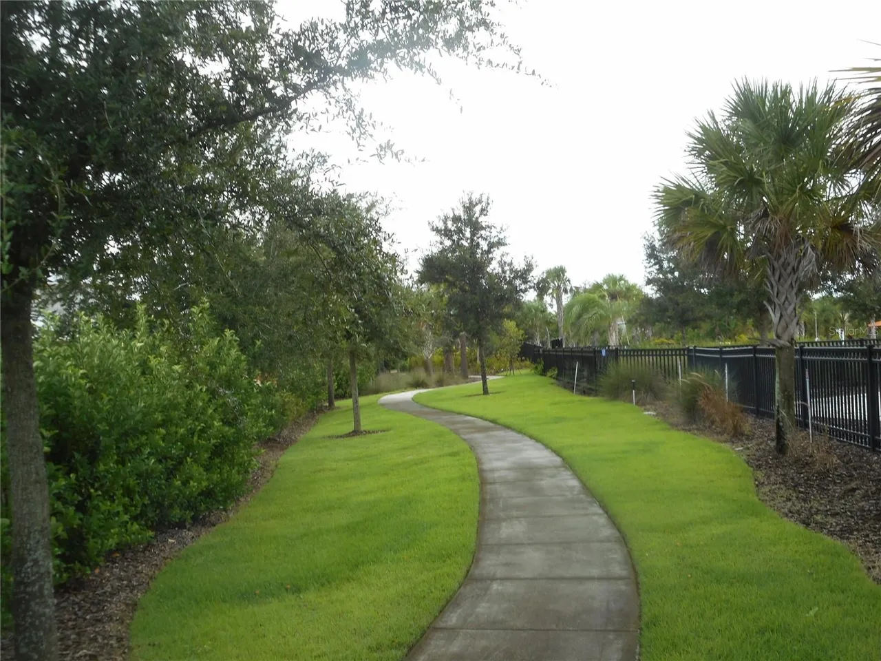 Slide show image of the Orlando Florida Home for Sale 80