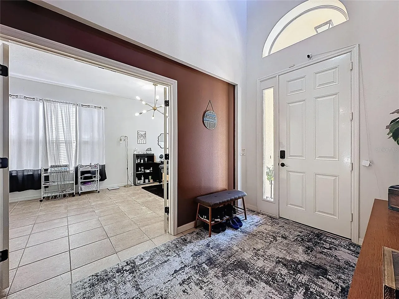 Slide show image of the Orlando Florida Home for Sale 03