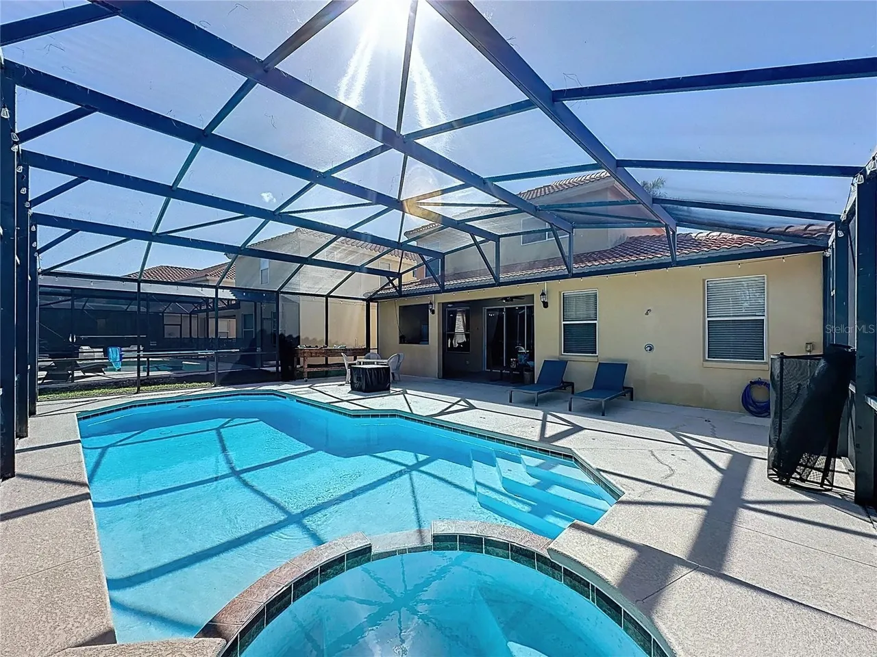 Slide show image of the Orlando Florida Home for Sale 29