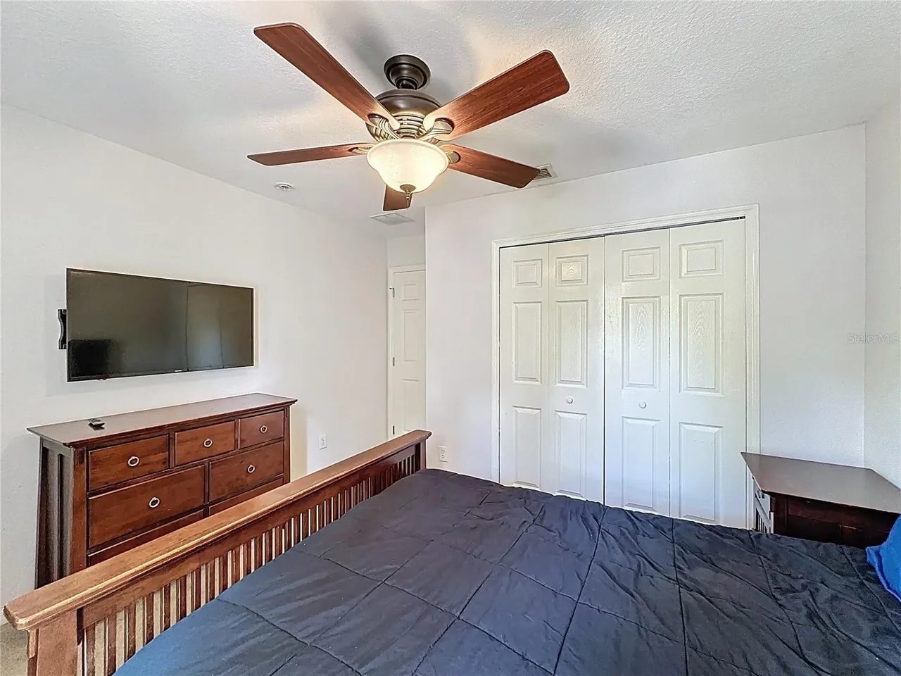 Slide show image of the Orlando Florida Home for Sale 58