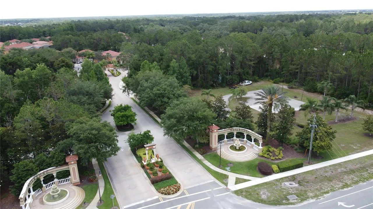 Slide show image of the Orlando Florida Home for Sale 69