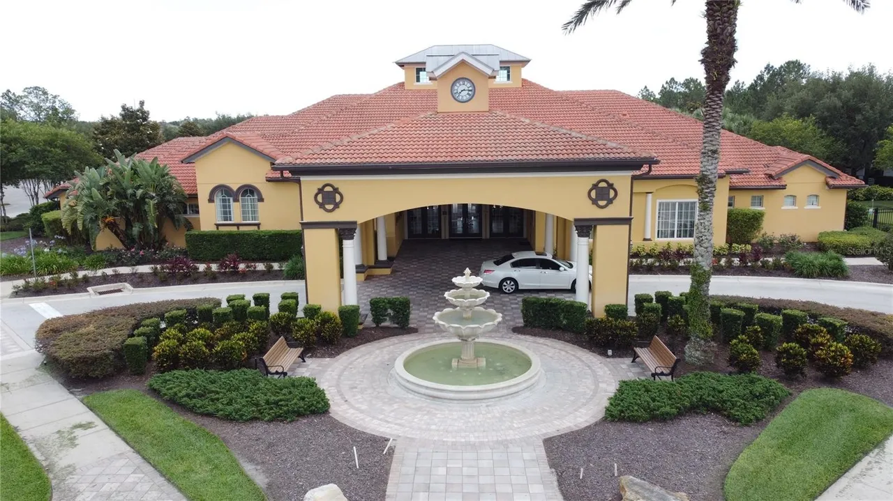 Slide show image of the Orlando Florida Home for Sale 73