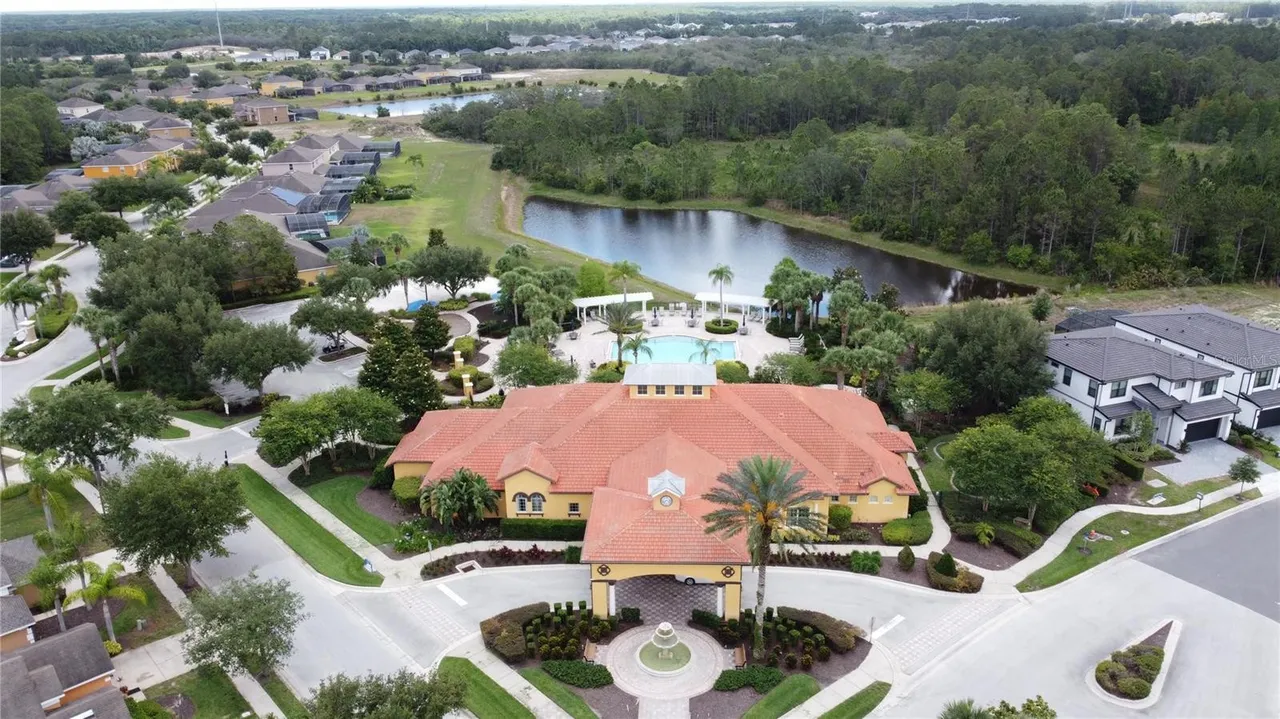 Slide show image of the Orlando Florida Home for Sale 74