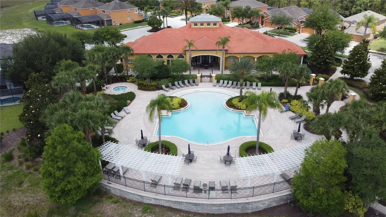 Slide show image of the Orlando Florida Home for Sale 76