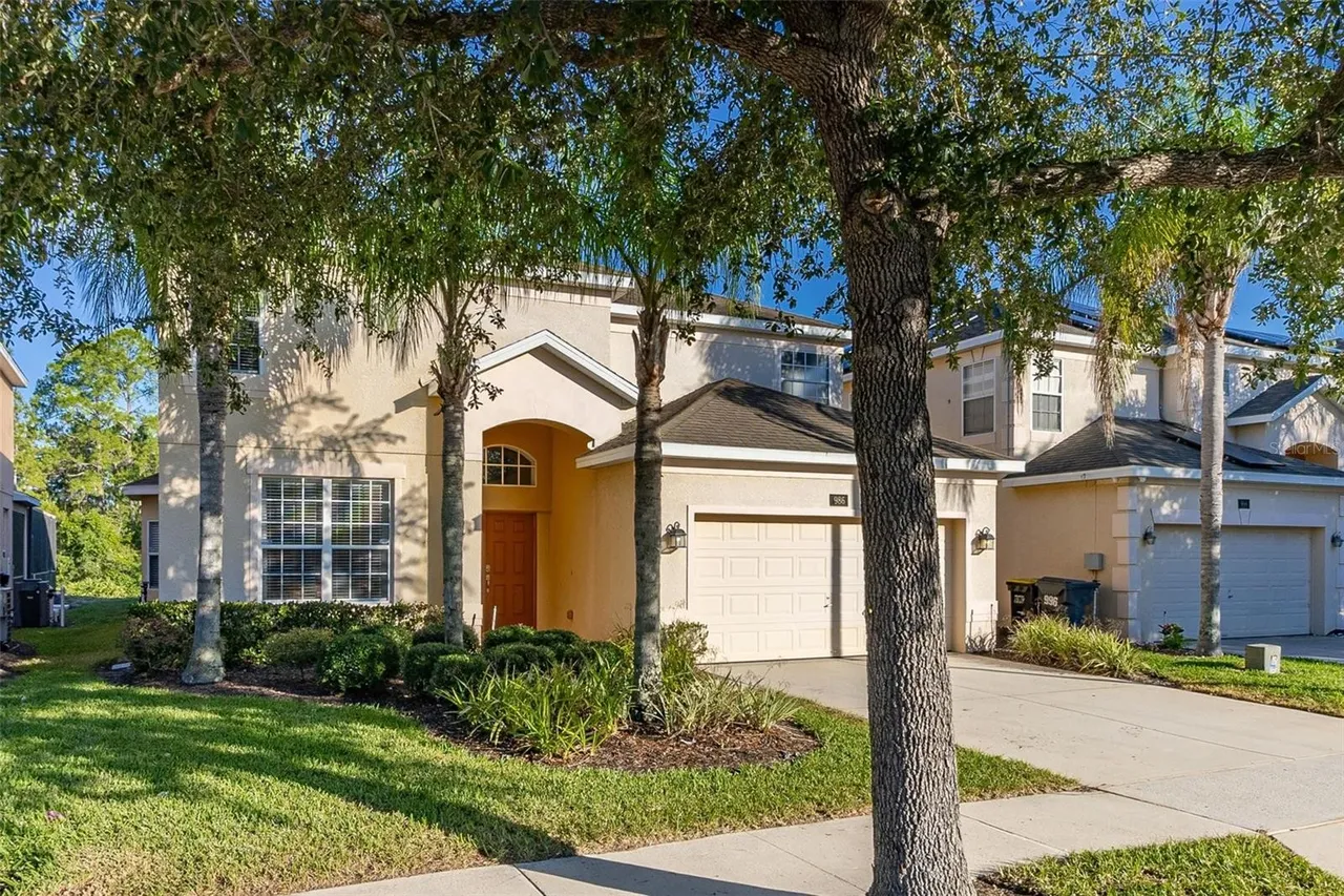 Slide show image of the Orlando Florida Home for Sale 03