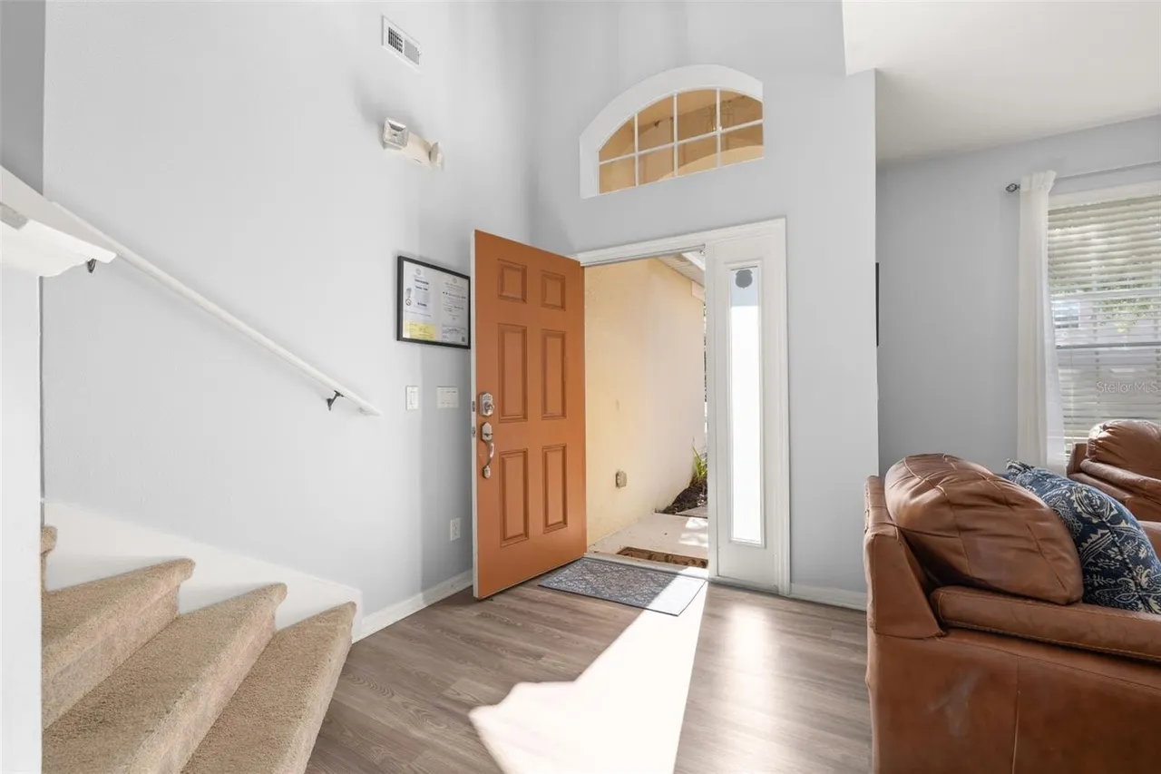 Slide show image of the Orlando Florida Home for Sale 06