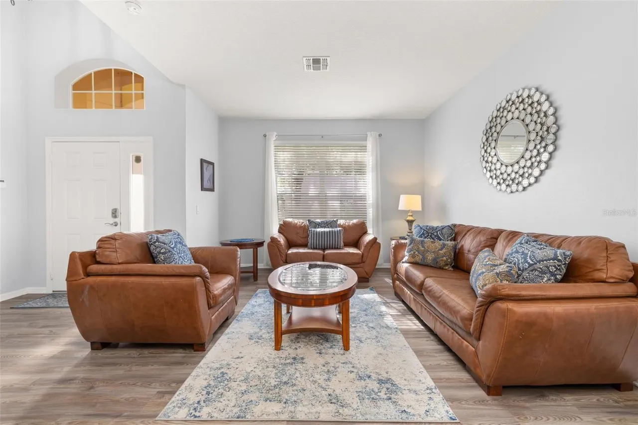 Slide show image of the Orlando Florida Home for Sale 07