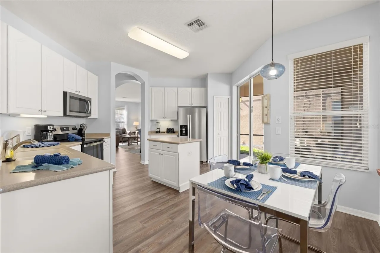 Slide show image of the Orlando Florida Home for Sale 17