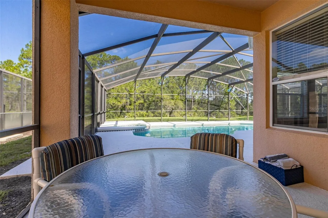 Slide show image of the Orlando Florida Home for Sale 54