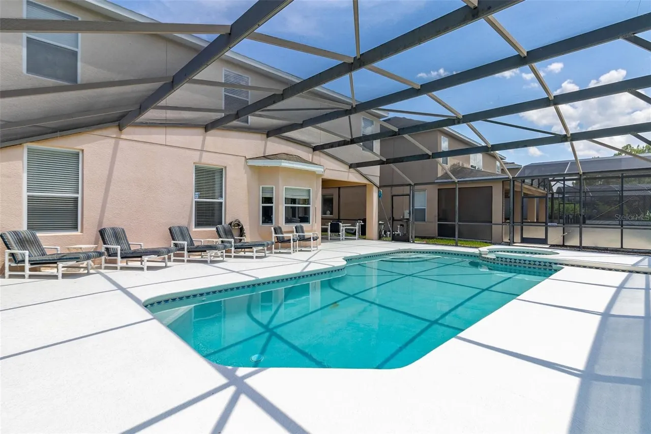 Slide show image of the Orlando Florida Home for Sale 60
