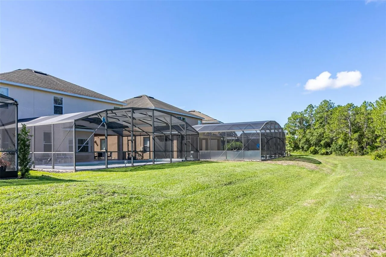 Slide show image of the Orlando Florida Home for Sale 67