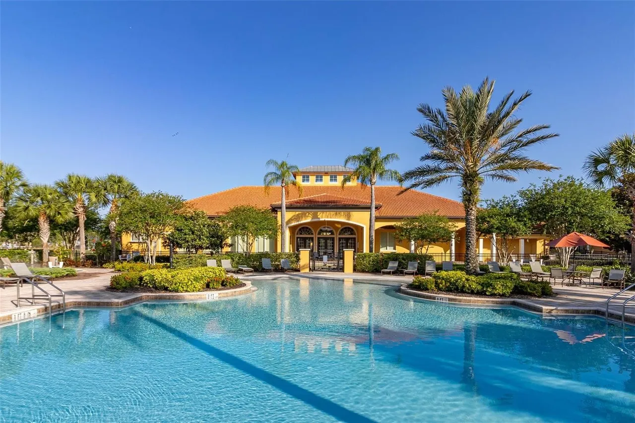 Slide show image of the Orlando Florida Home for Sale 78
