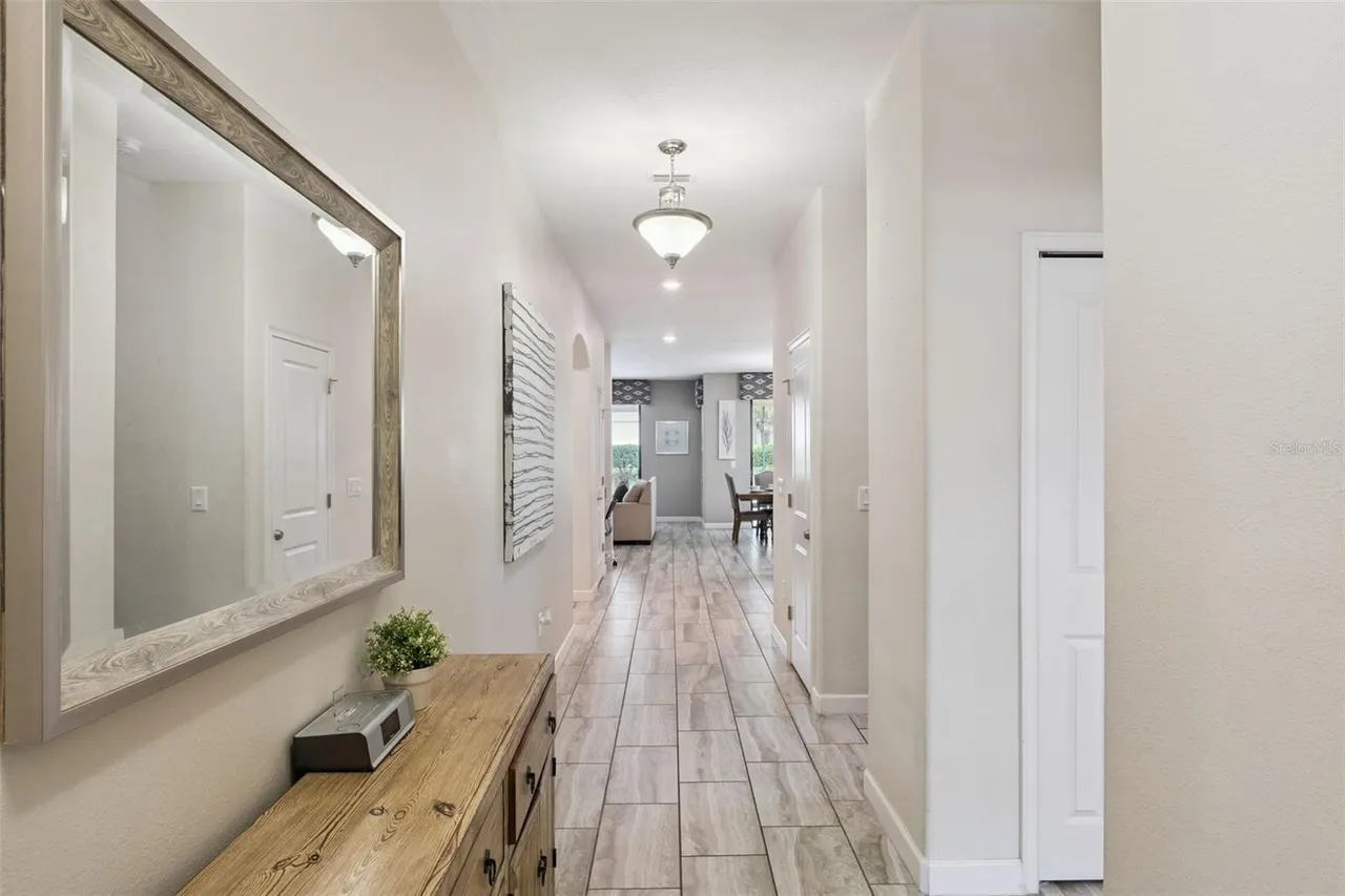 Slide show image of the Orlando Florida Home for Sale 05