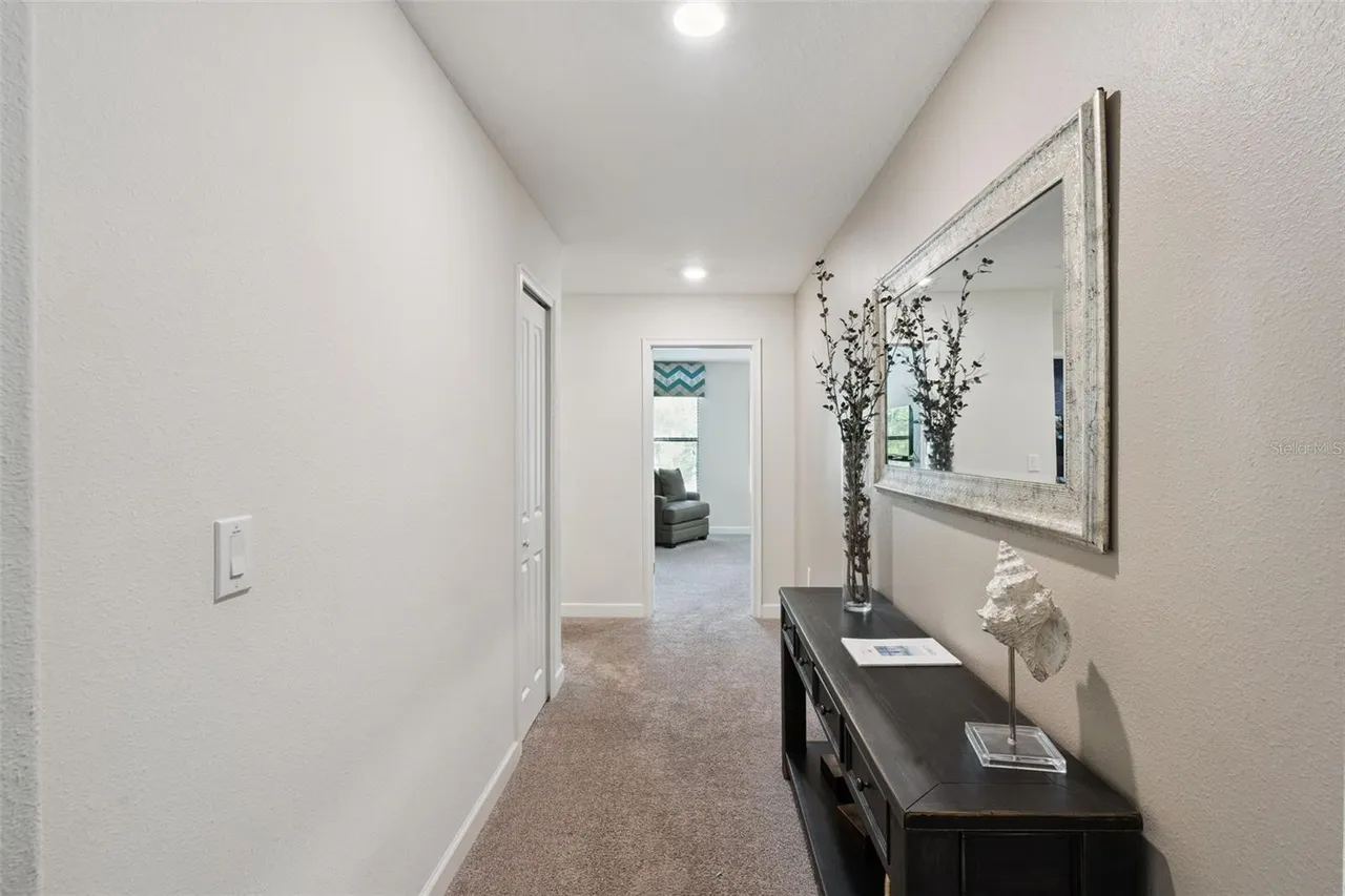 Slide show image of the Orlando Florida Home for Sale 26