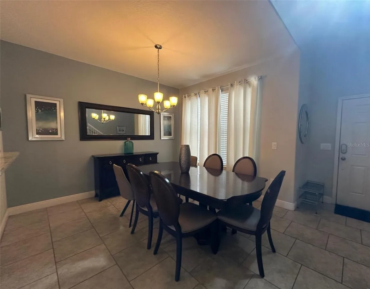 Slide show image of the Orlando Florida Home for Sale 04