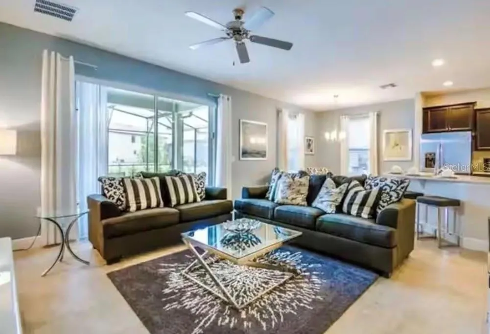 Slide show image of the Orlando Florida Home for Sale 07