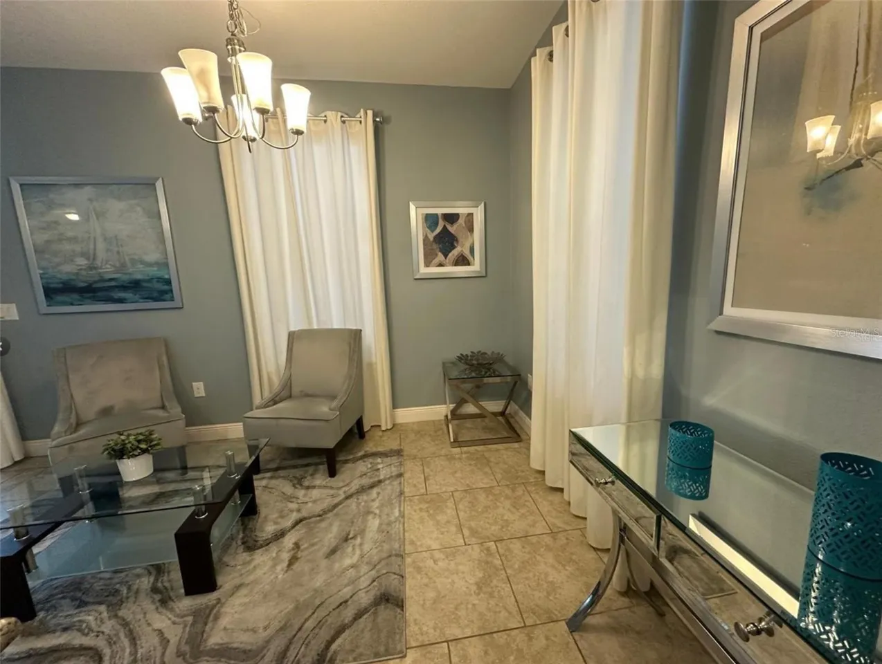 Slide show image of the Orlando Florida Home for Sale 11