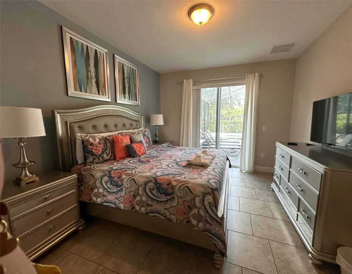 Slide show image of the Orlando Florida Home for Sale 20