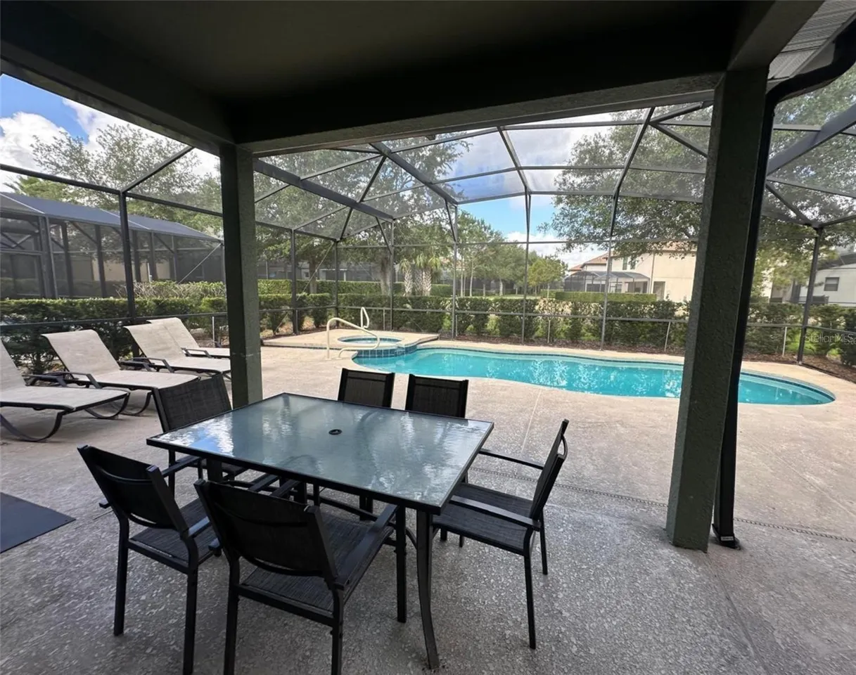 Slide show image of the Orlando Florida Home for Sale 44