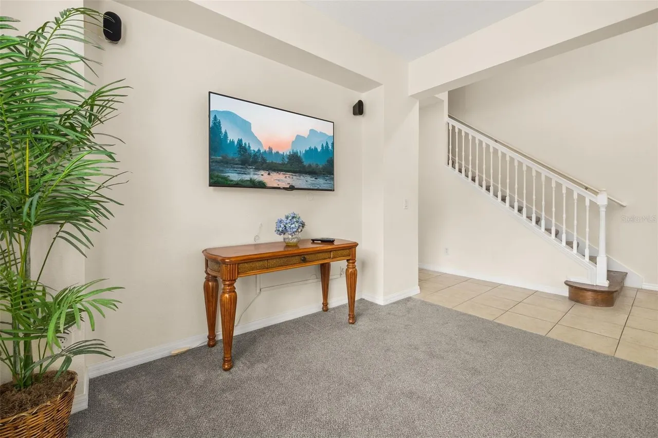 Slide show image of the Orlando Florida Home for Sale 12