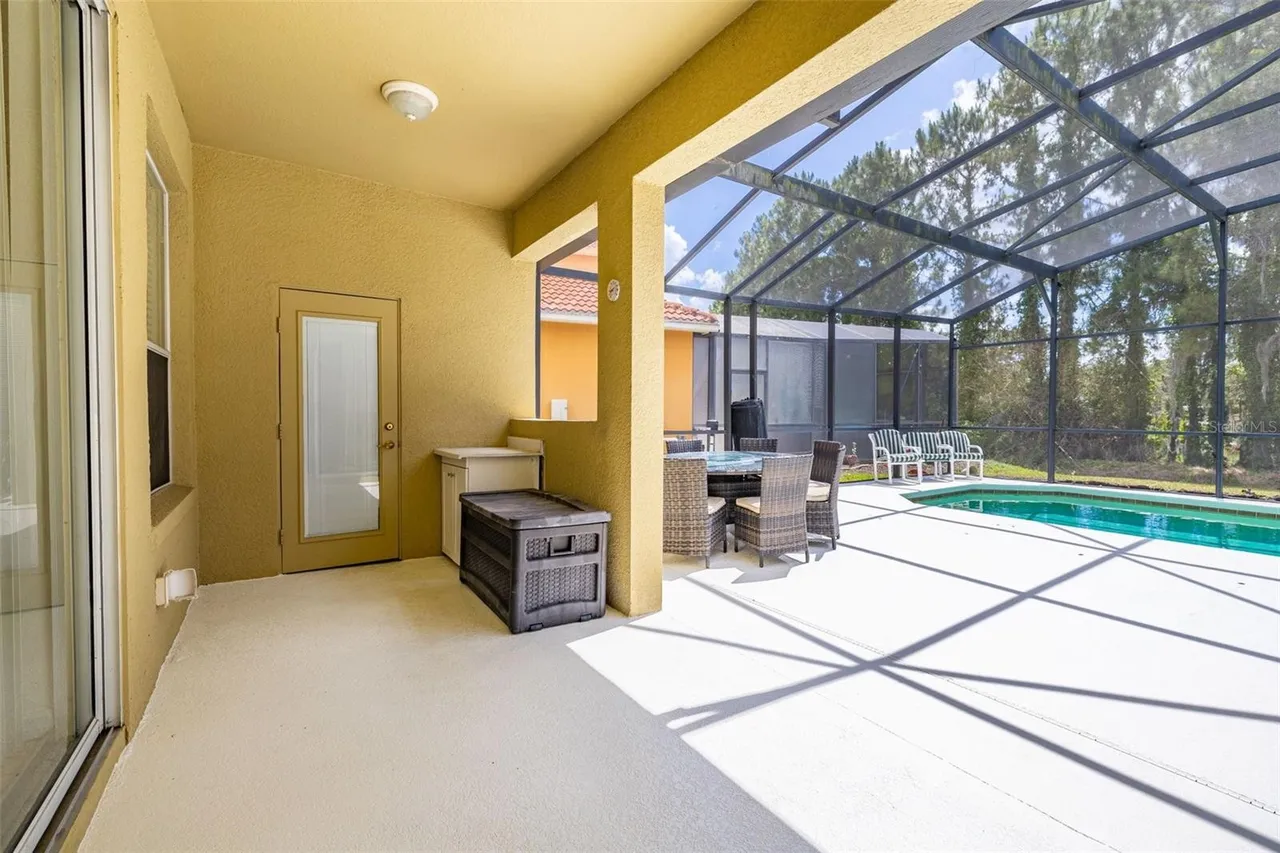 Slide show image of the Orlando Florida Home for Sale 53