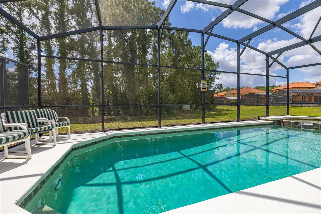 Slide show image of the Orlando Florida Home for Sale 59