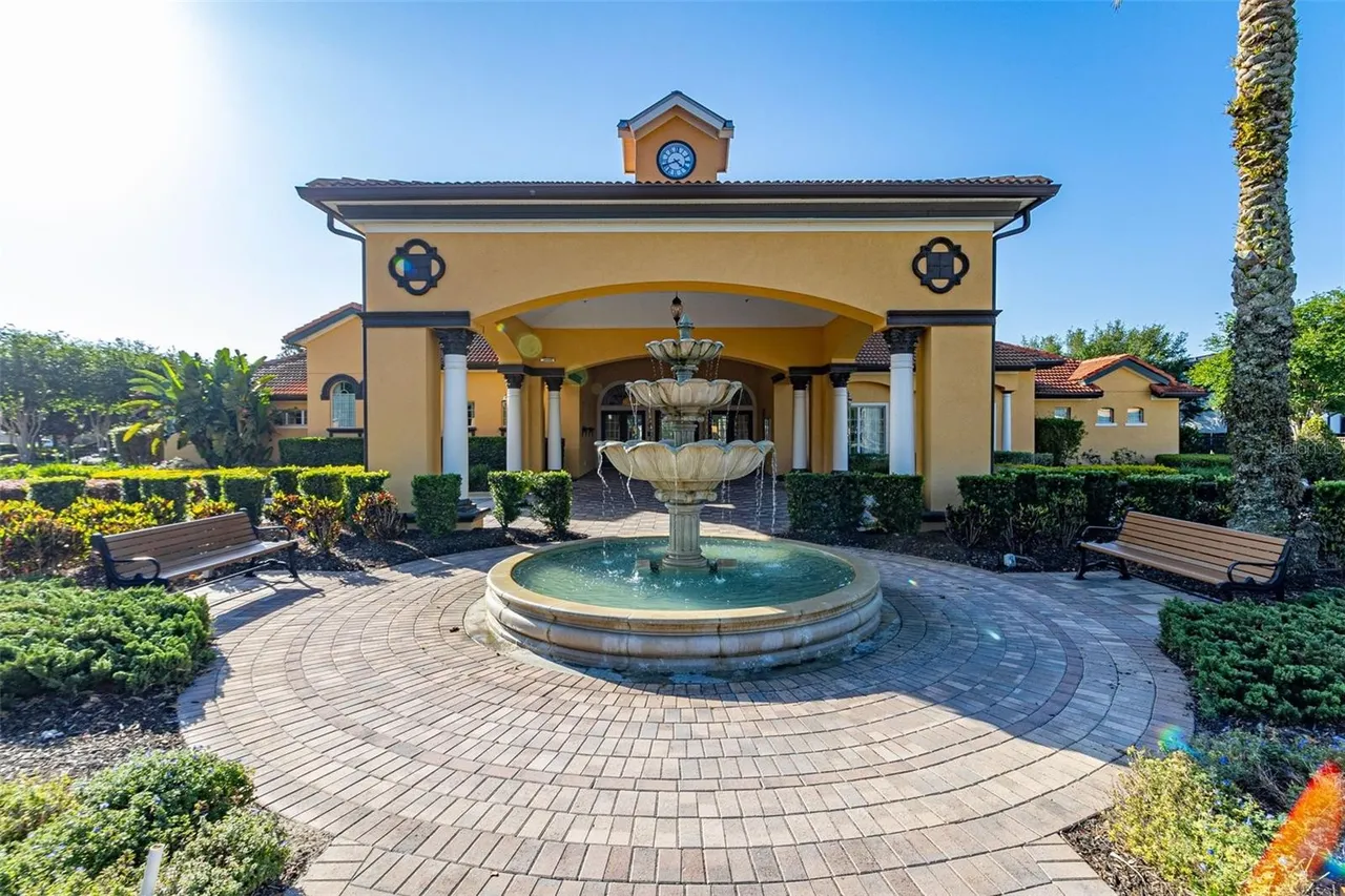 Slide show image of the Orlando Florida Home for Sale 71