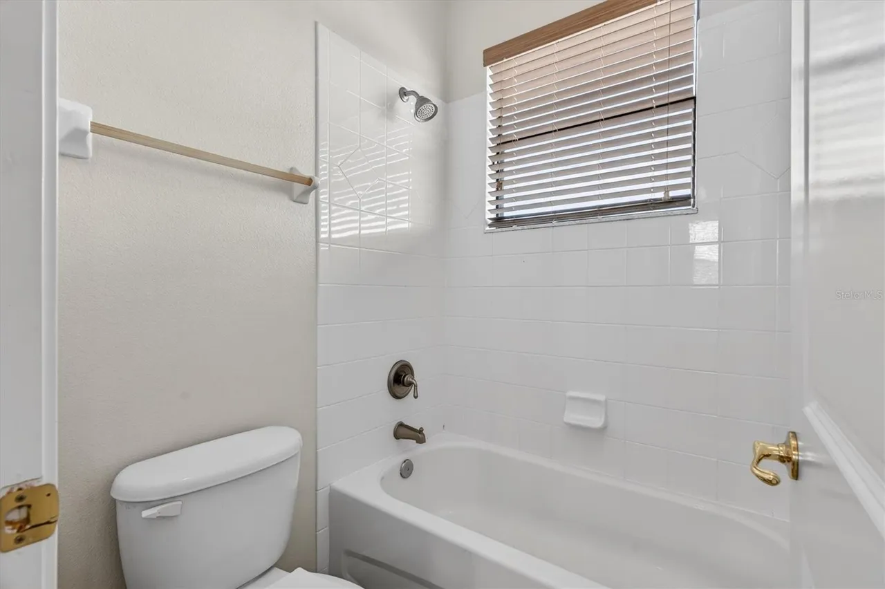 Slide show image of the Orlando Florida Home for Sale 55
