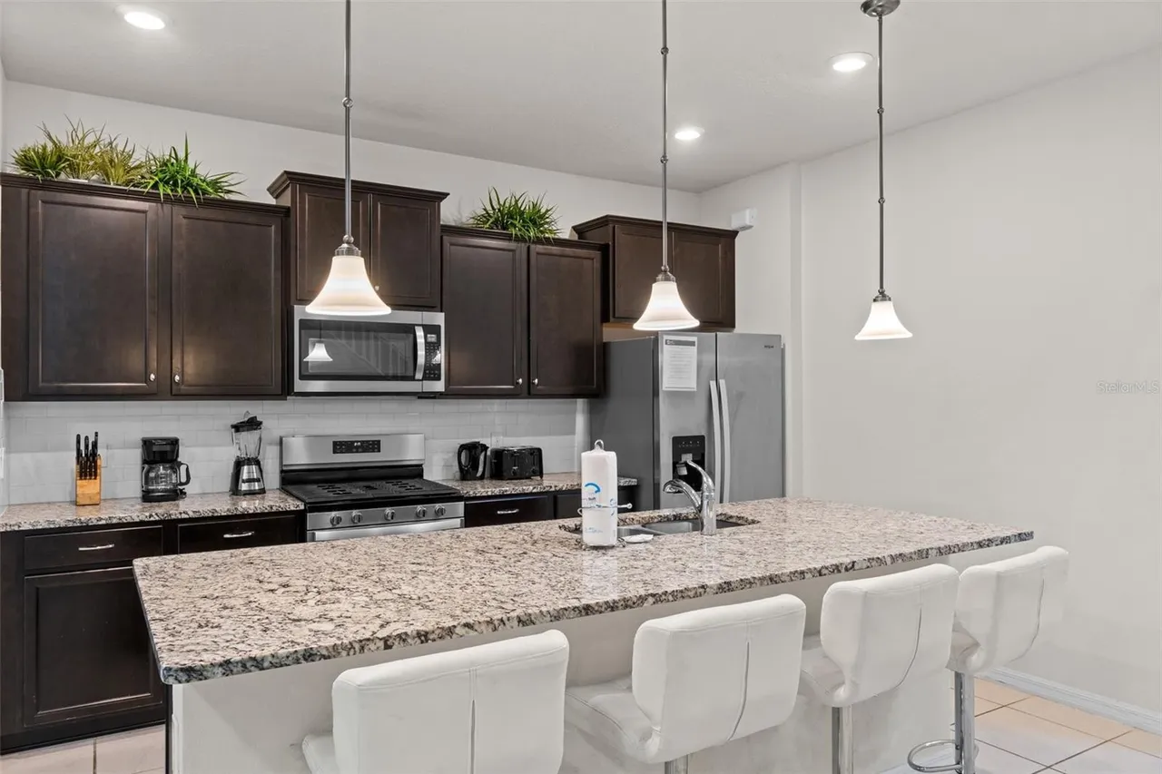 Slide show image of the Orlando Florida Home for Sale 07