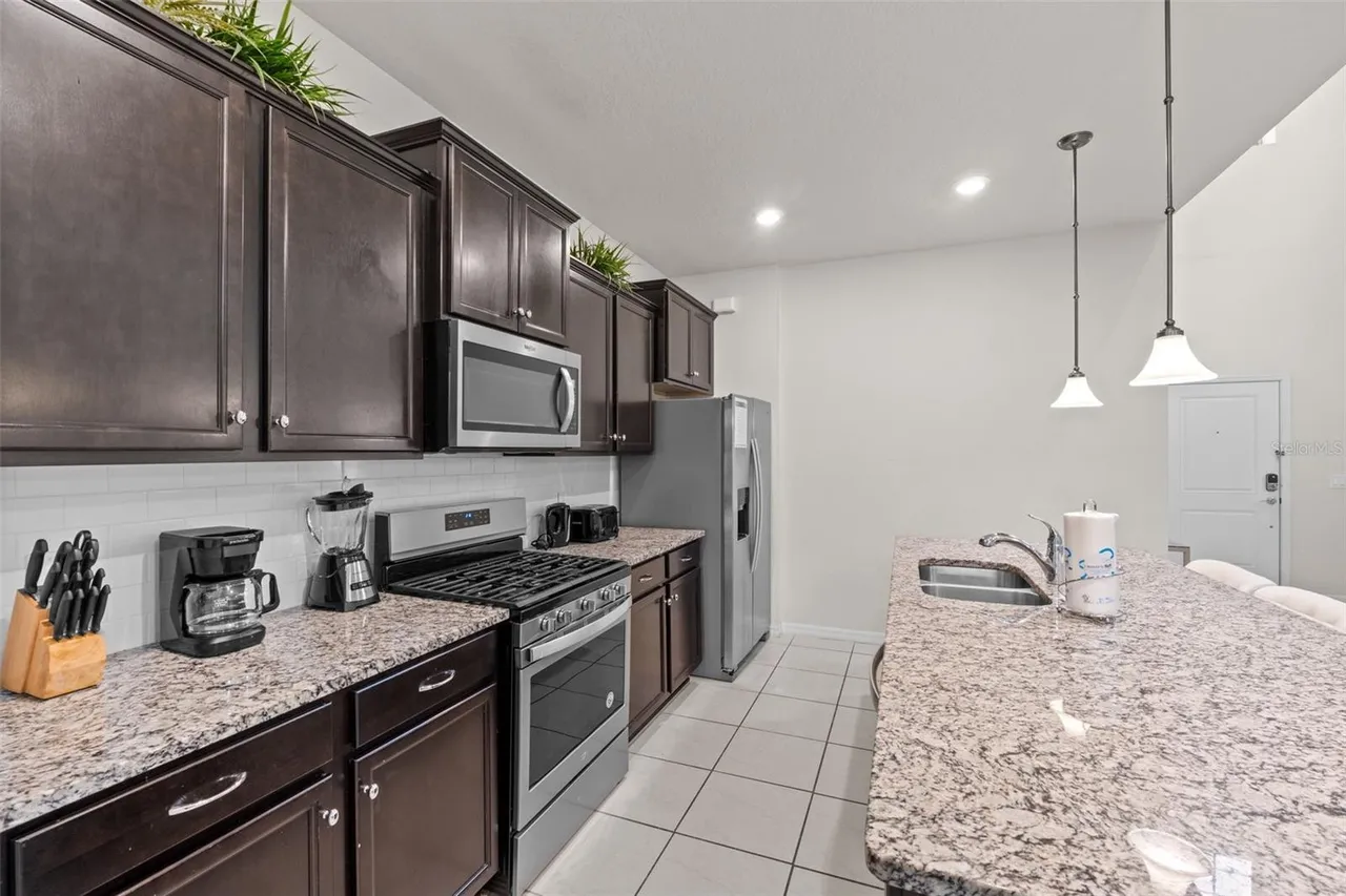 Slide show image of the Orlando Florida Home for Sale 08