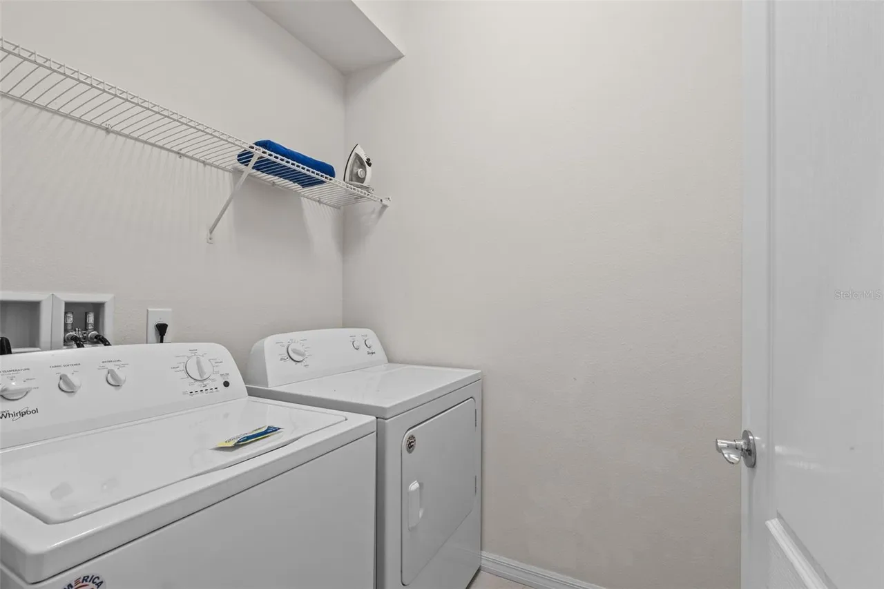 Slide show image of the Orlando Florida Home for Sale 20