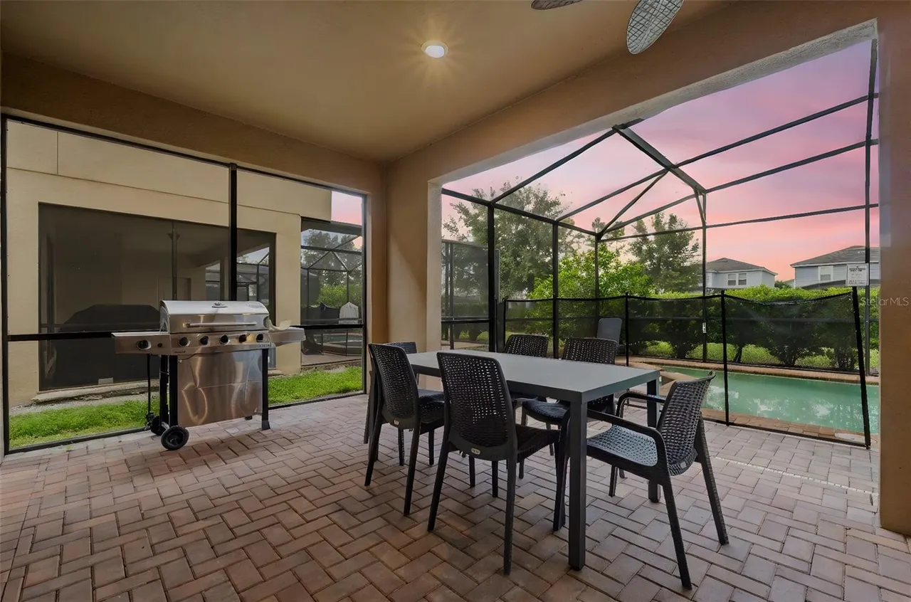 Slide show image of the Orlando Florida Home for Sale 45