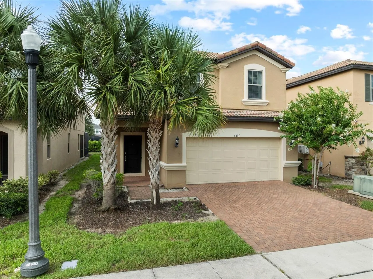 Slide show image of the Orlando Florida Home for Sale 52