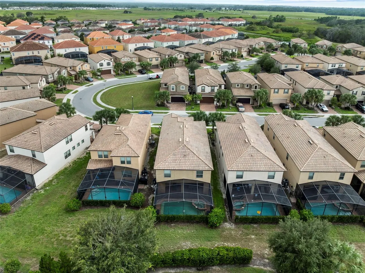 Slide show image of the Orlando Florida Home for Sale 56