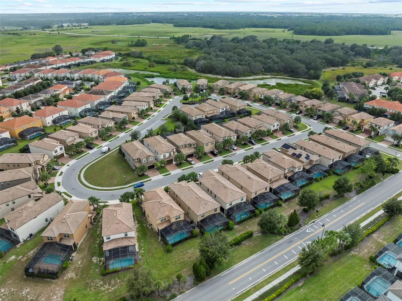 Slide show image of the Orlando Florida Home for Sale 57