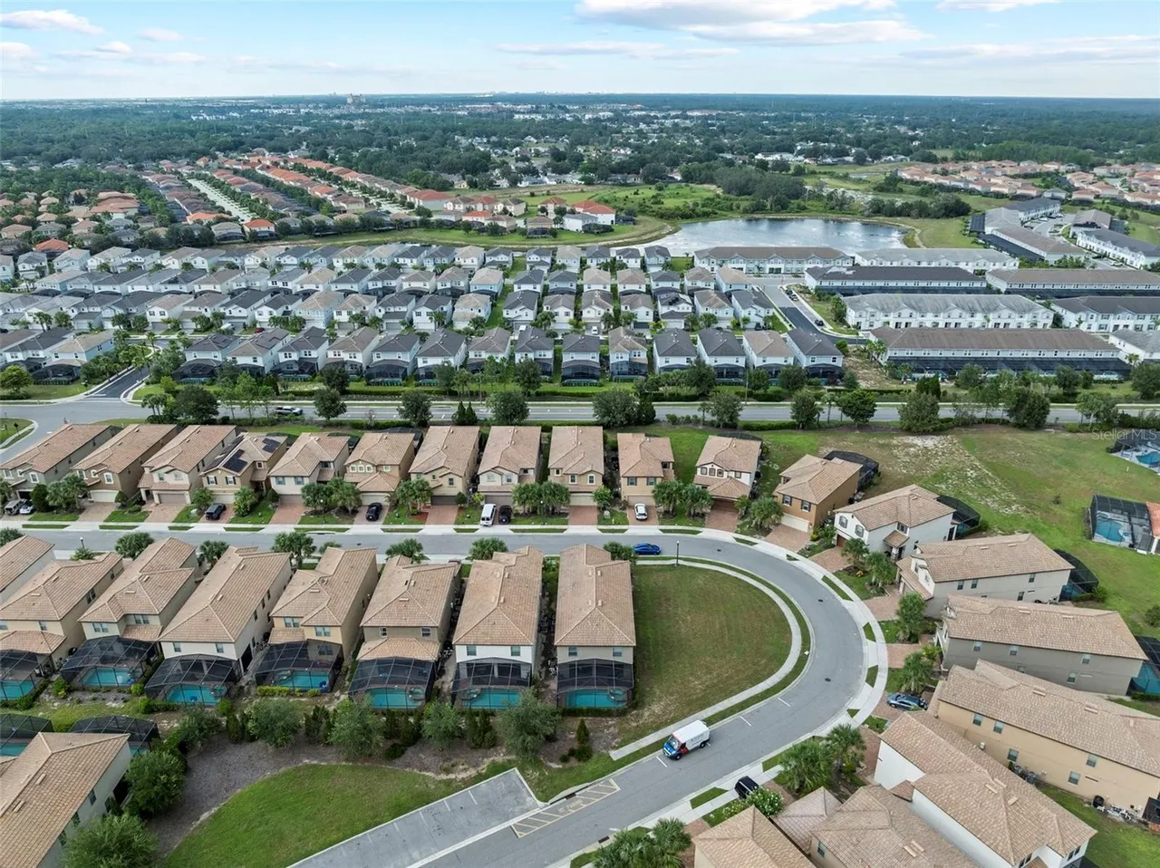 Slide show image of the Orlando Florida Home for Sale 59
