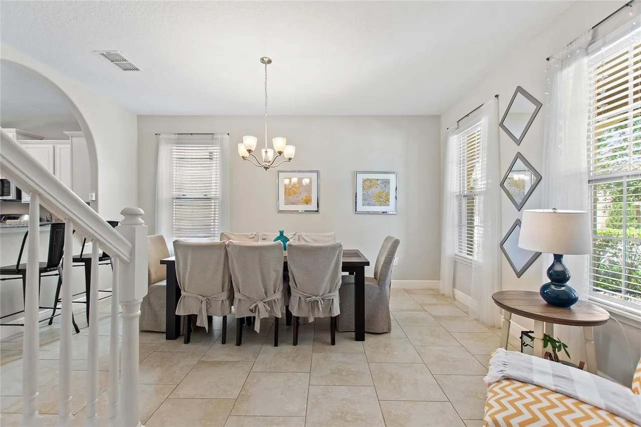 Slide show image of the Orlando Florida Home for Sale 08