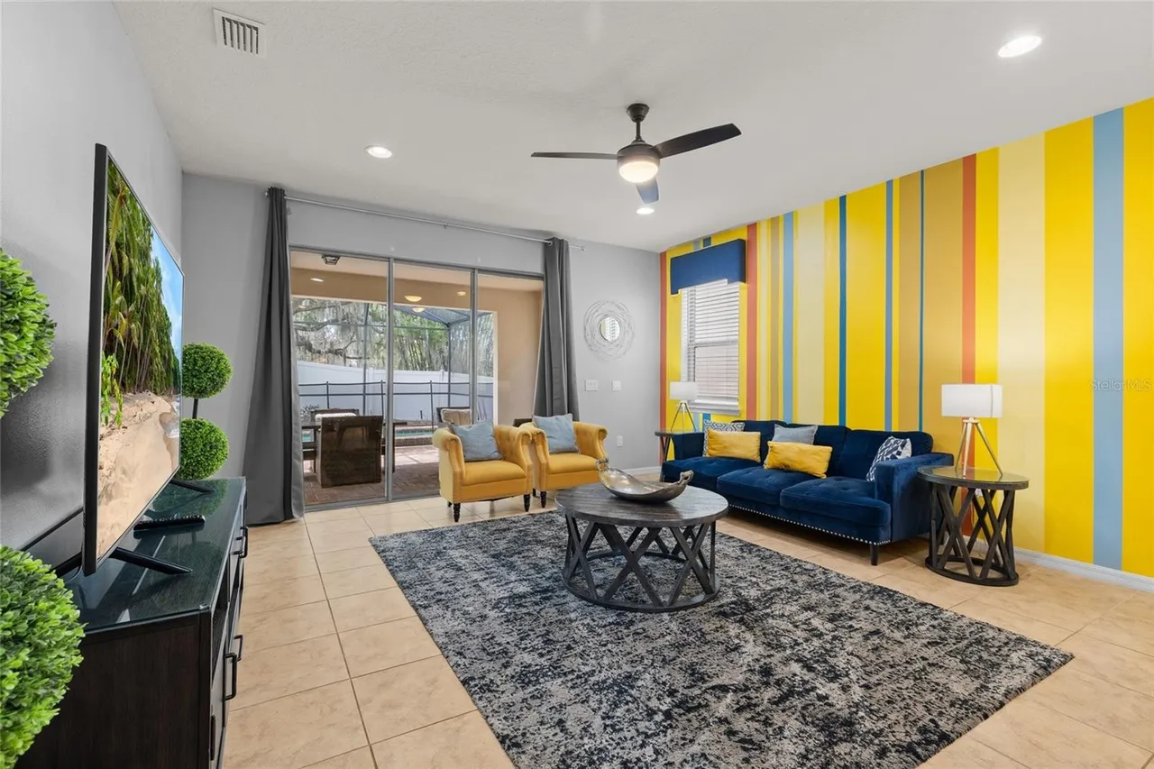 Slide show image of the Orlando Florida Home for Sale 04