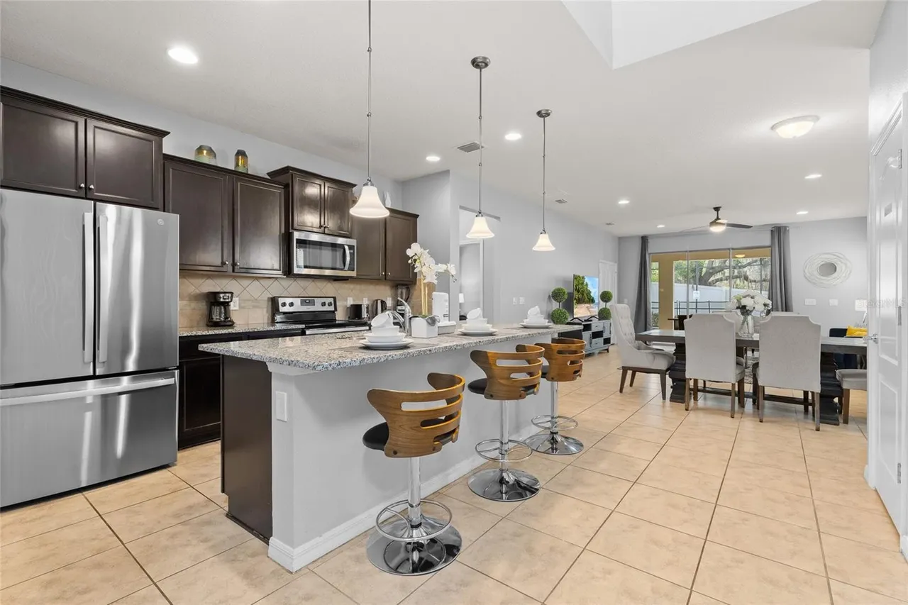 Slide show image of the Orlando Florida Home for Sale 07