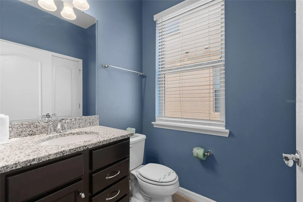 Slide show image of the Orlando Florida Home for Sale 19