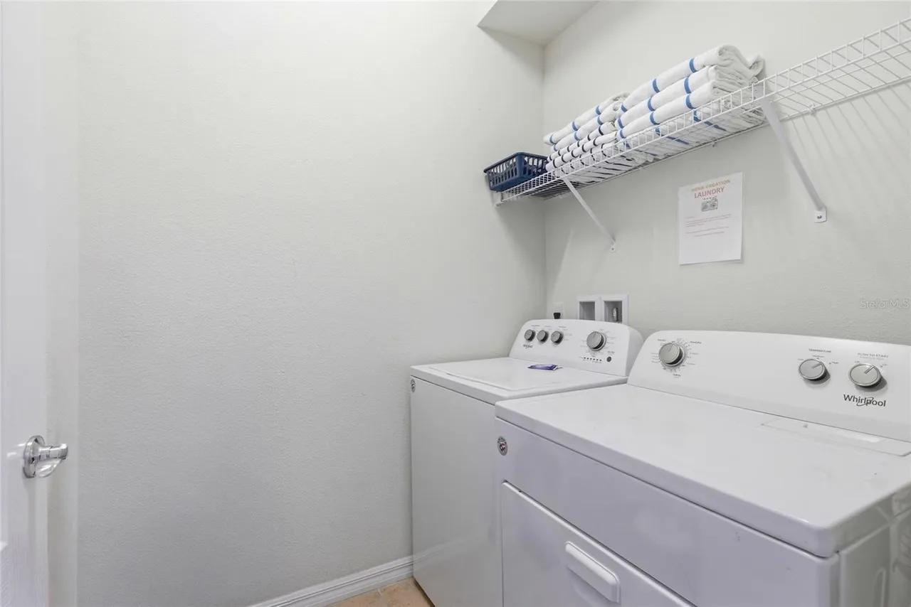 Slide show image of the Orlando Florida Home for Sale 20