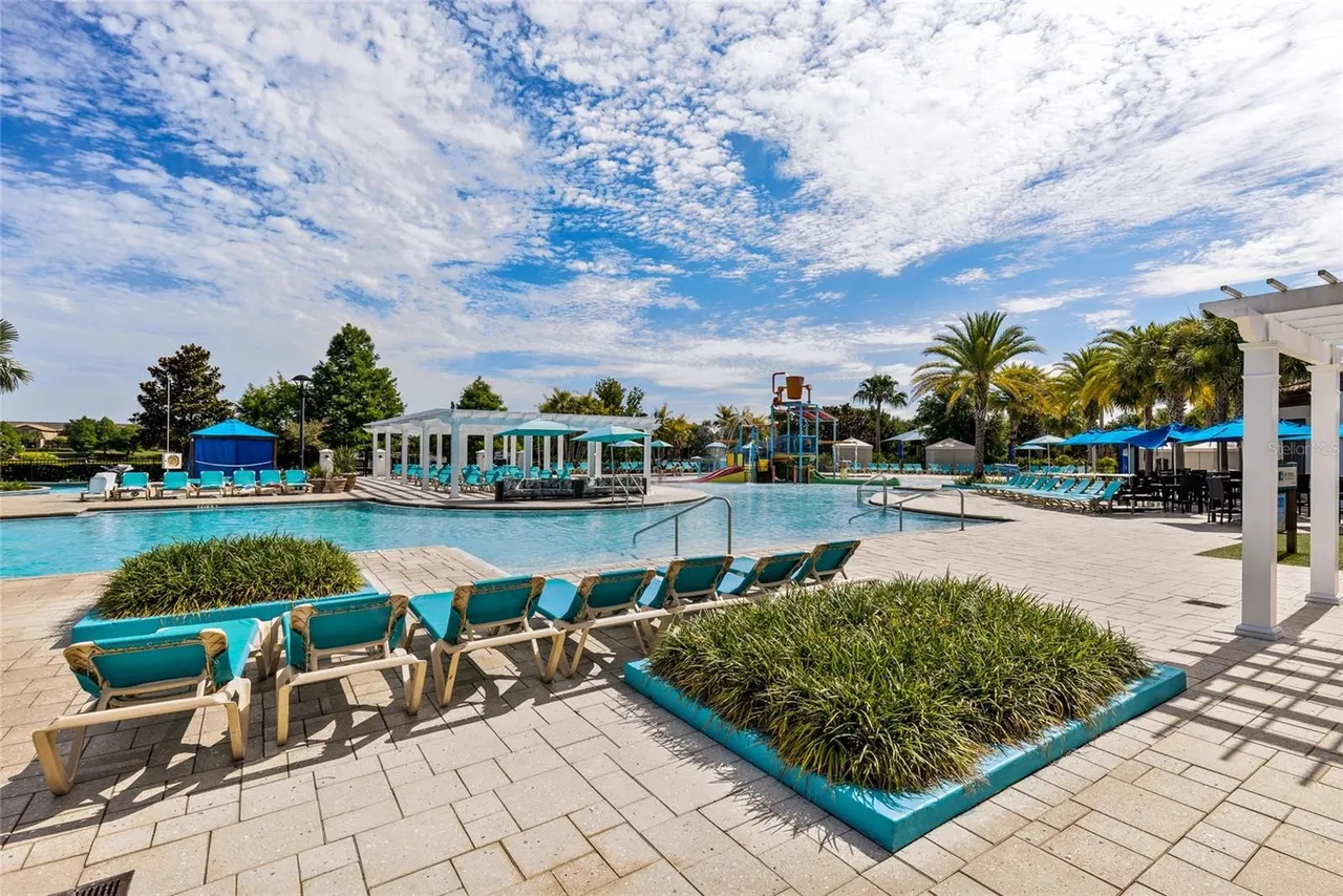 Slide show image of the Orlando Florida Home for Sale 48