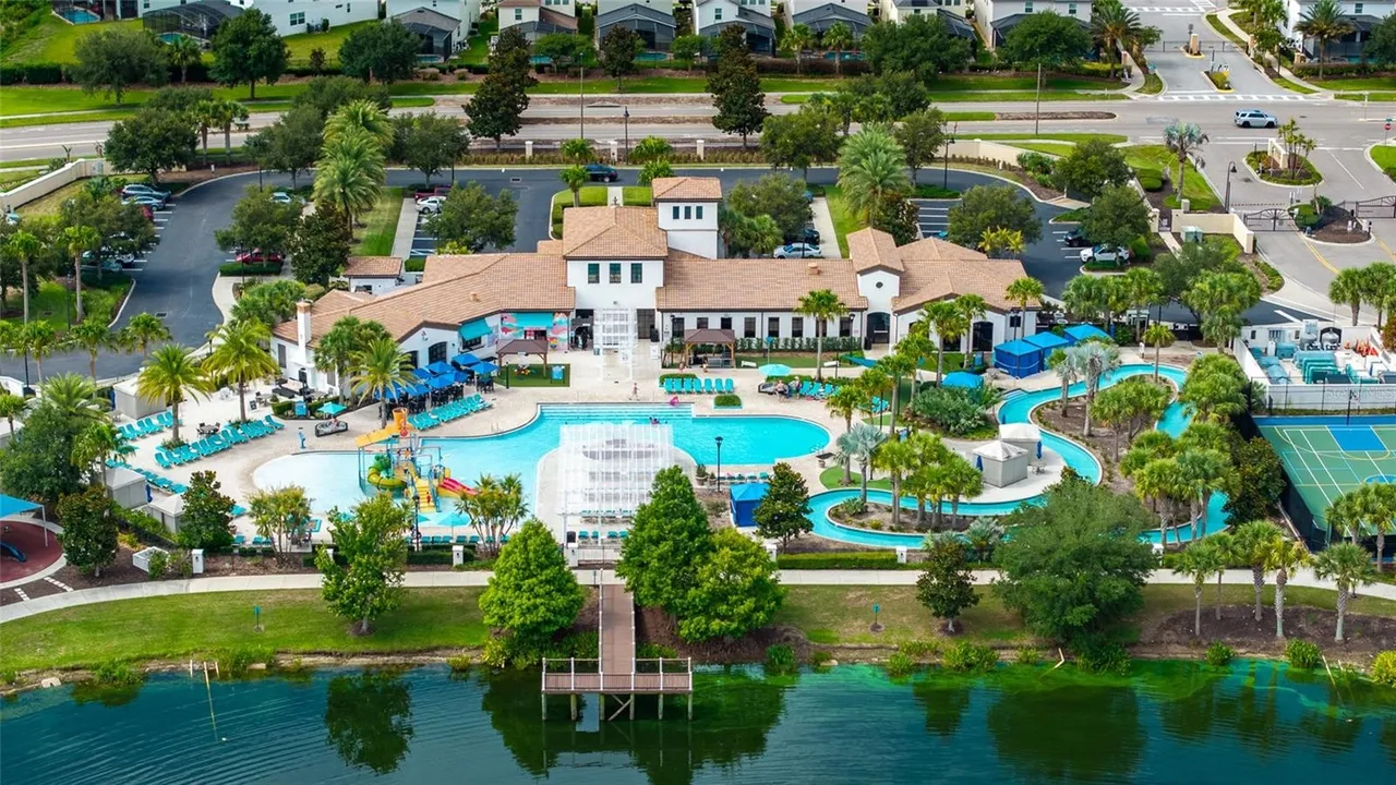 Slide show image of the Orlando Florida Home for Sale 57