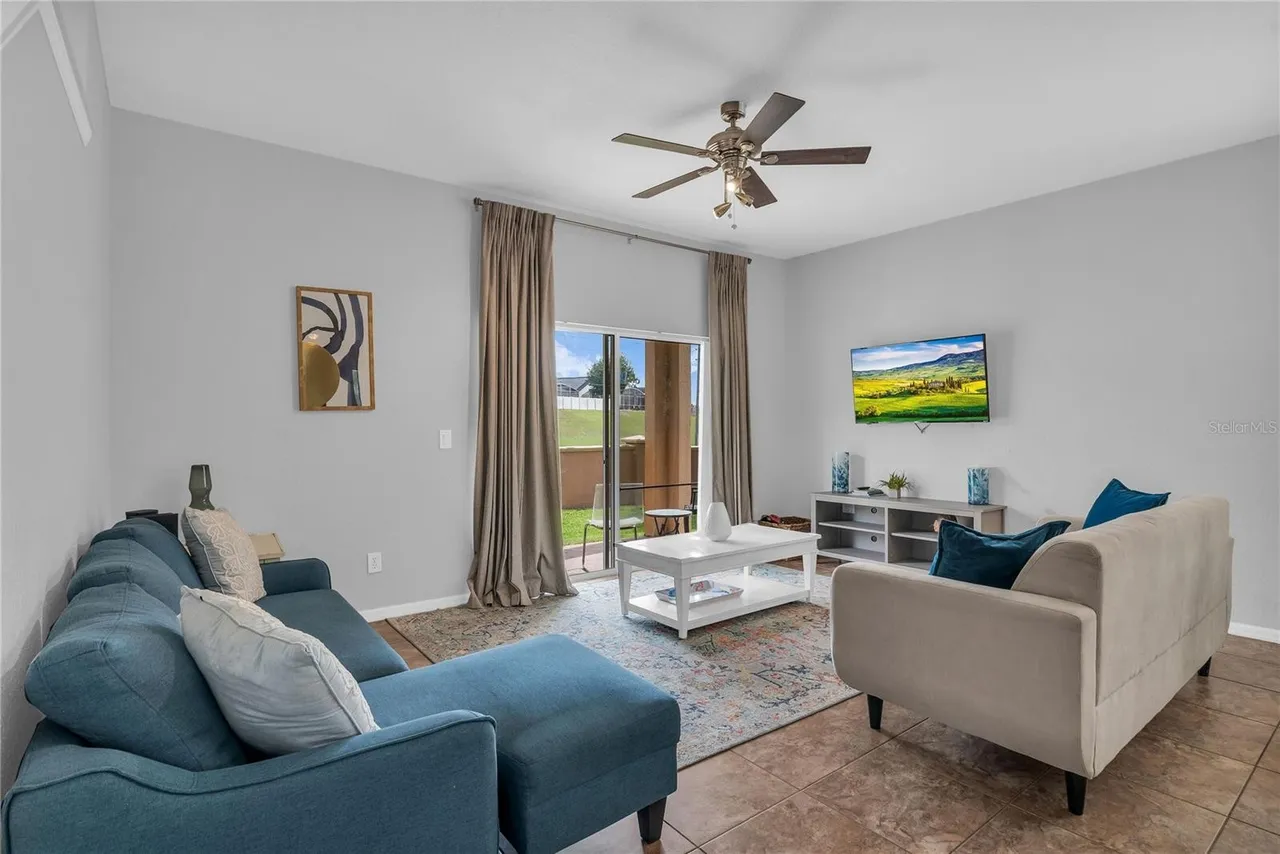 Slide show image of the Orlando Florida Home for Sale 04
