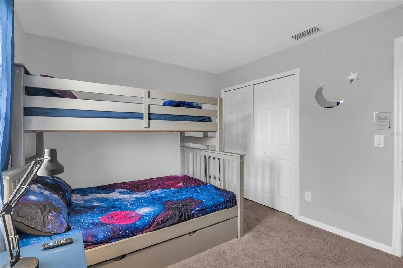 Slide show image of the Orlando Florida Home for Sale 14