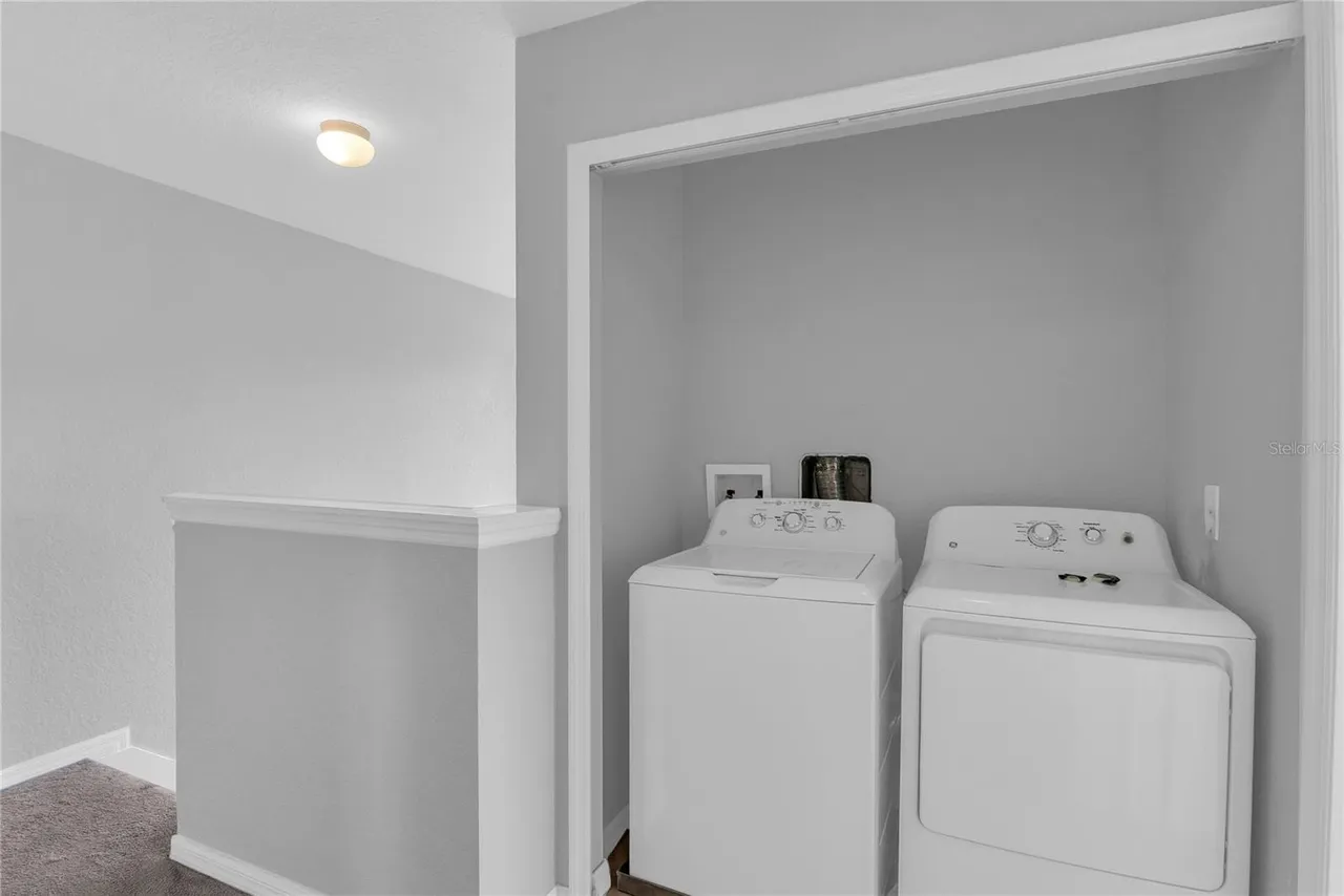 Slide show image of the Orlando Florida Home for Sale 19