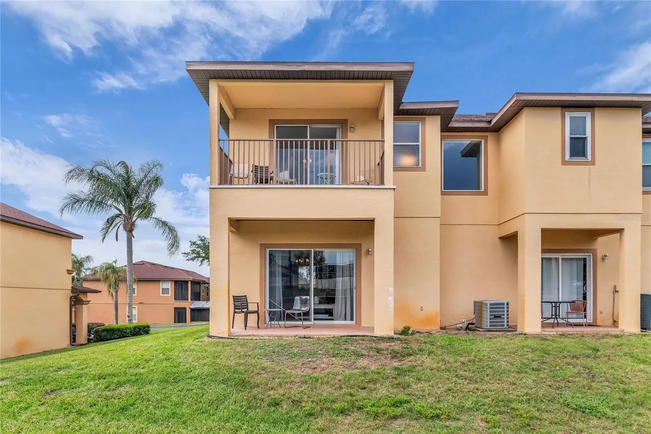 Slide show image of the Orlando Florida Home for Sale 22