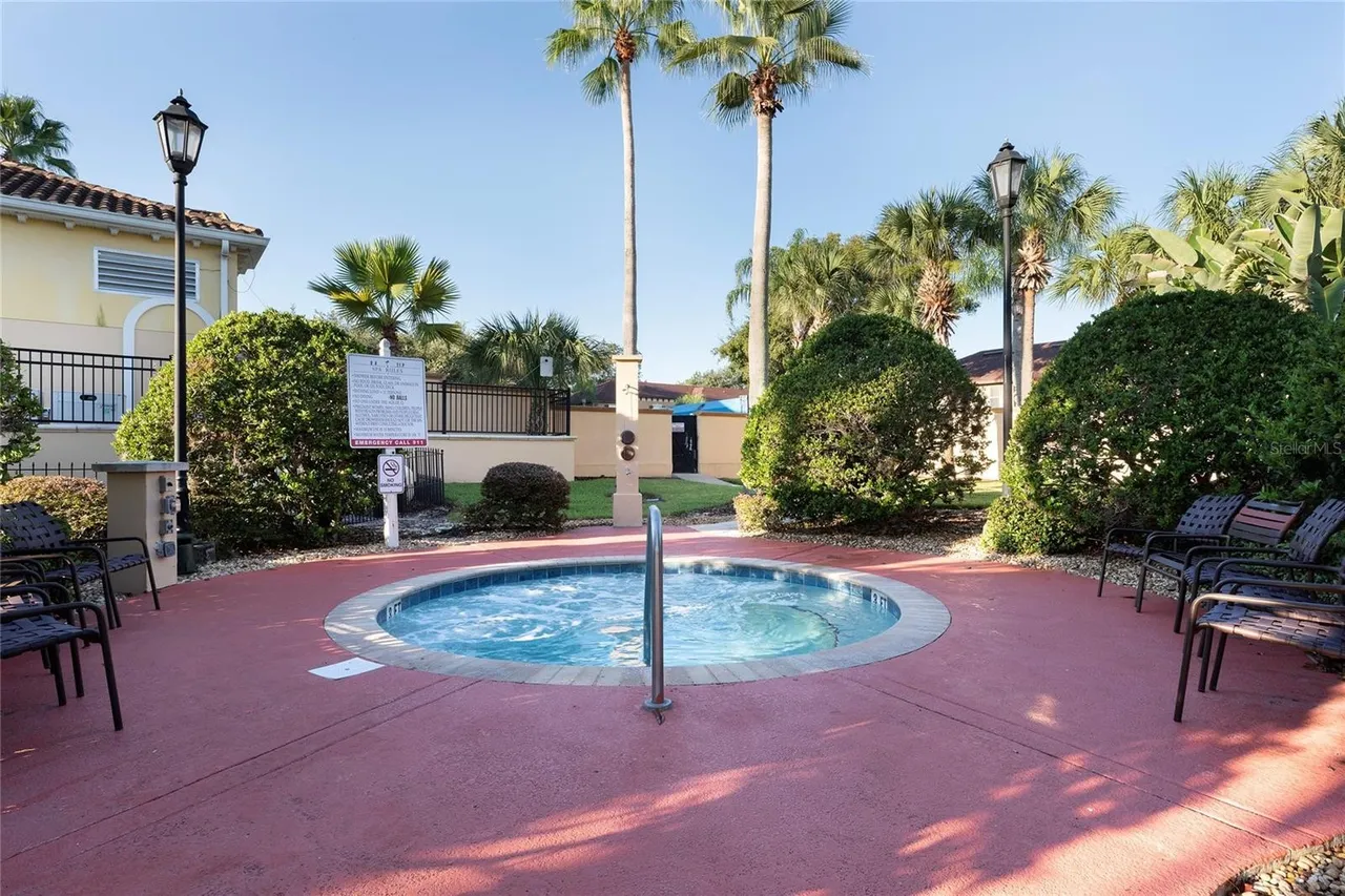 Slide show image of the Orlando Florida Home for Sale 29