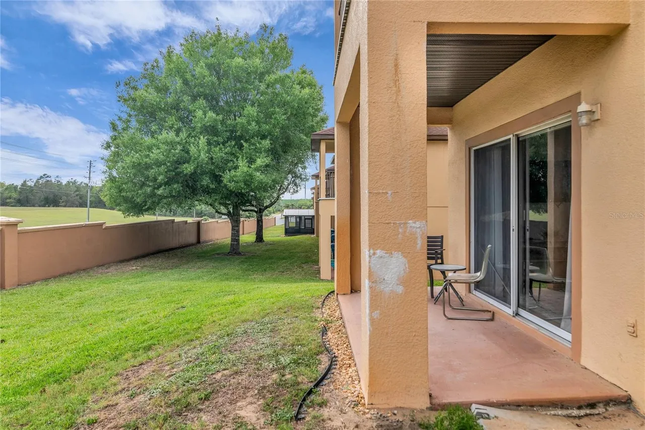 Slide show image of the Orlando Florida Home for Sale 44